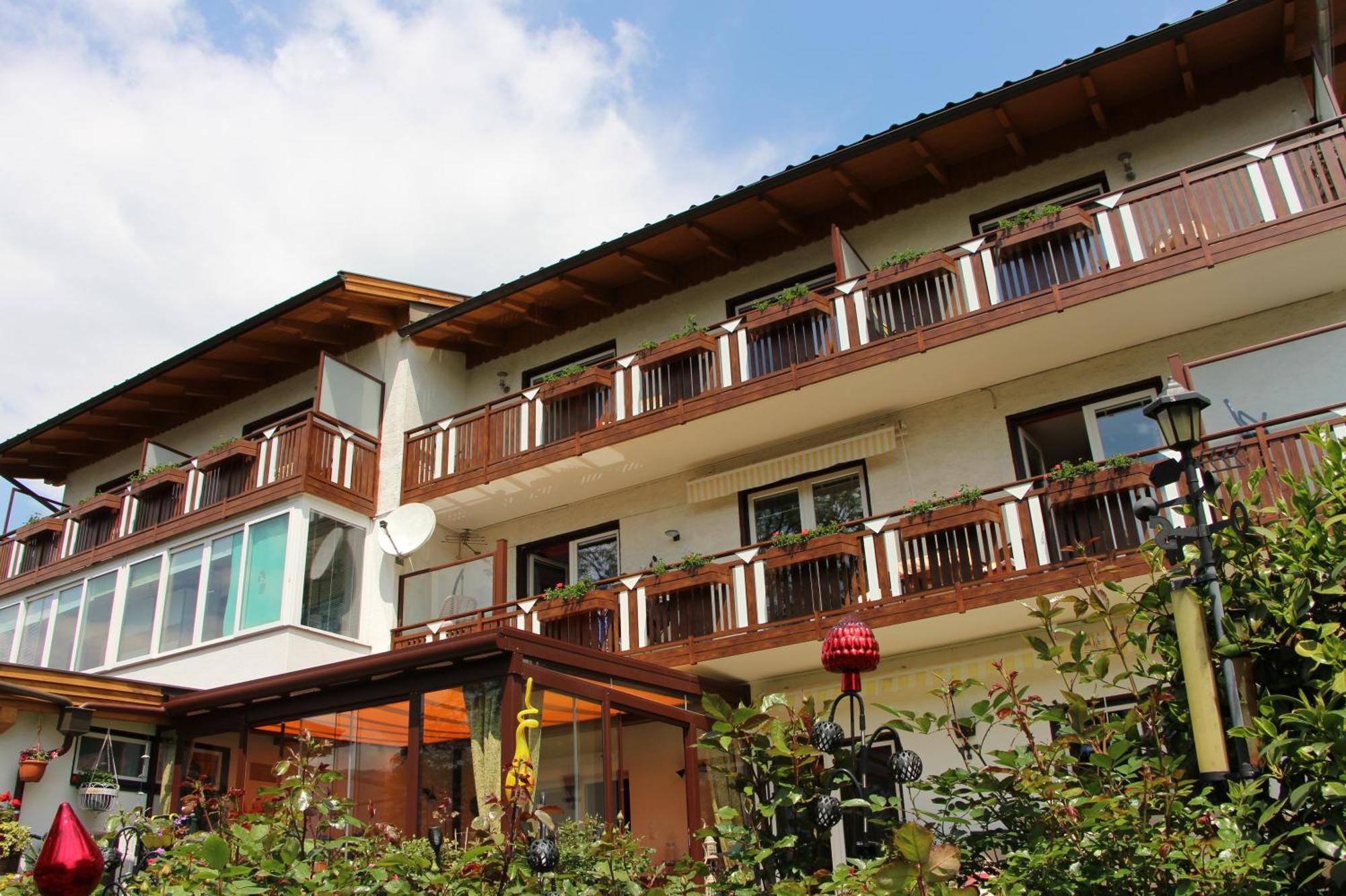 Hotel Haus Riedl Seeboden Zewnętrze zdjęcie